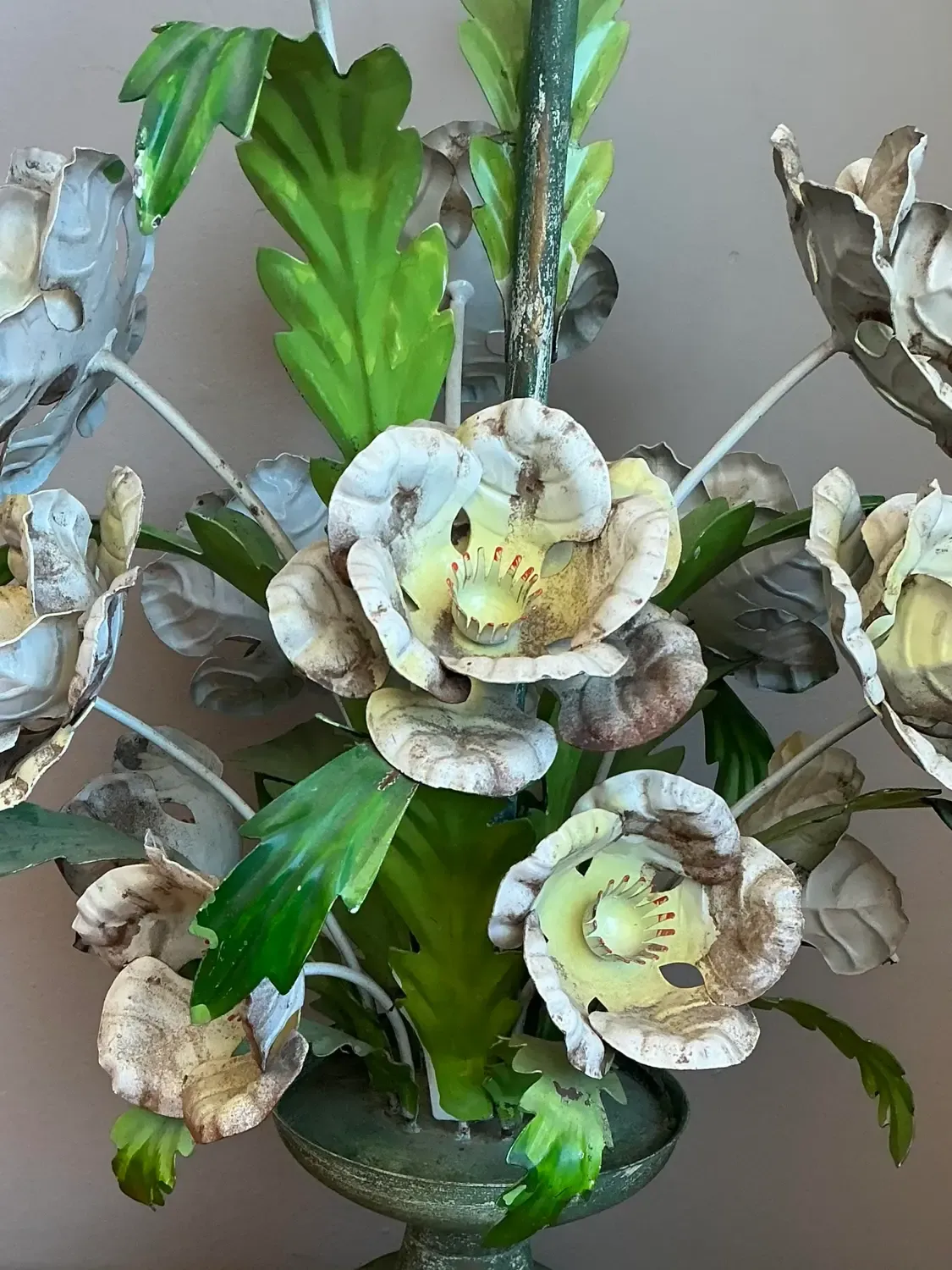 Vintage Hand Painted Tole Bouquet Lamp — additional photo 5