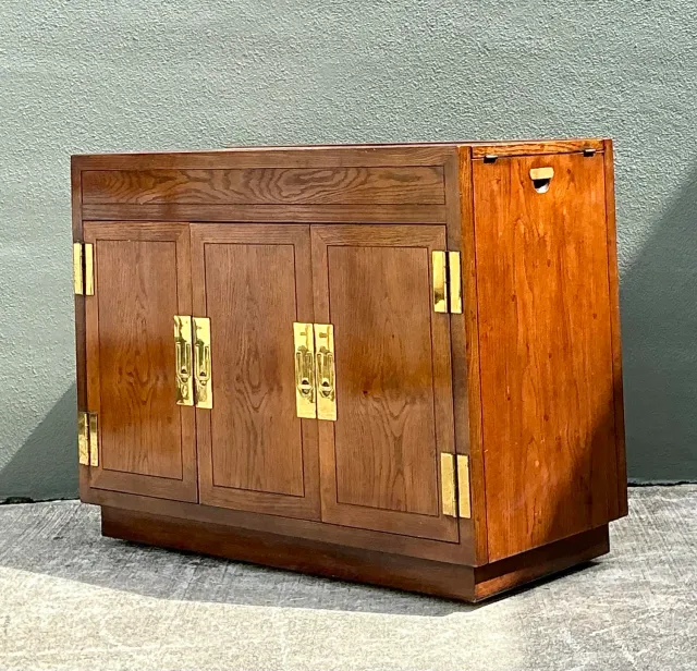 Vintage Henredon Campaign Dry Bar — additional photo 2