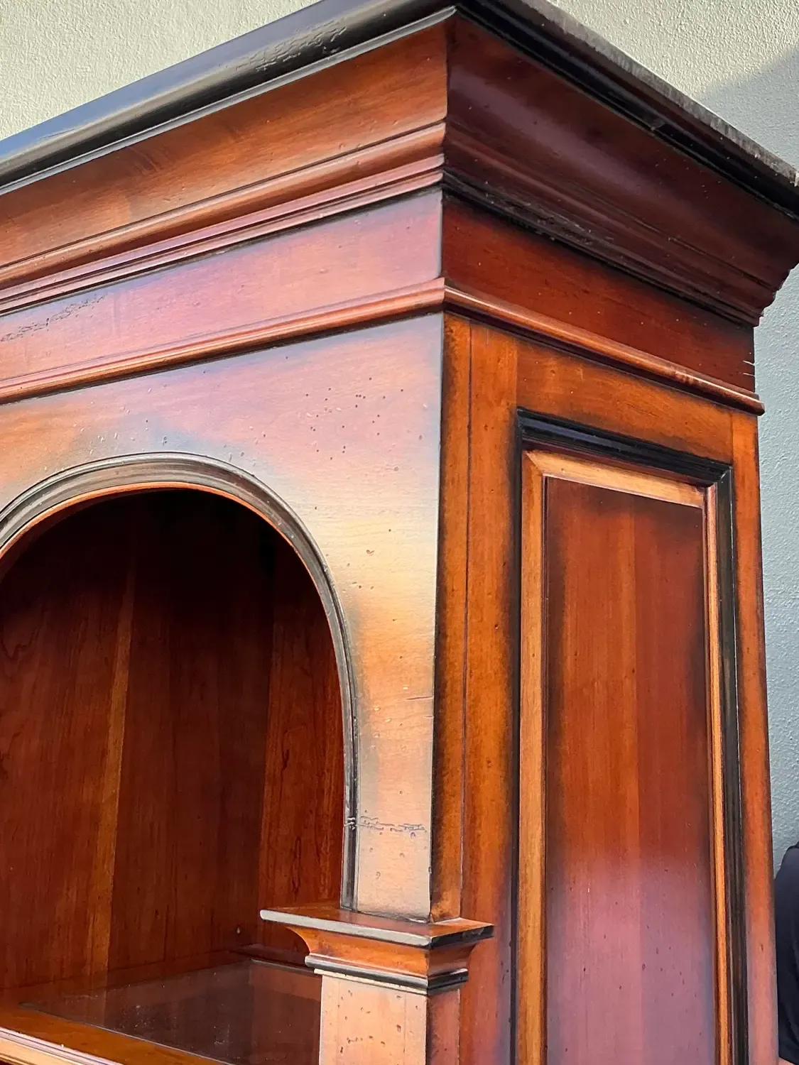 Vintage Hickory White Arched Etagere — additional photo 7
