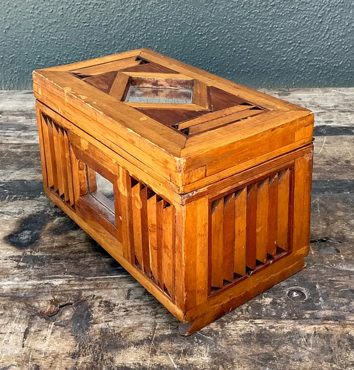 Vintage Inlay Wooden Box — additional photo 4