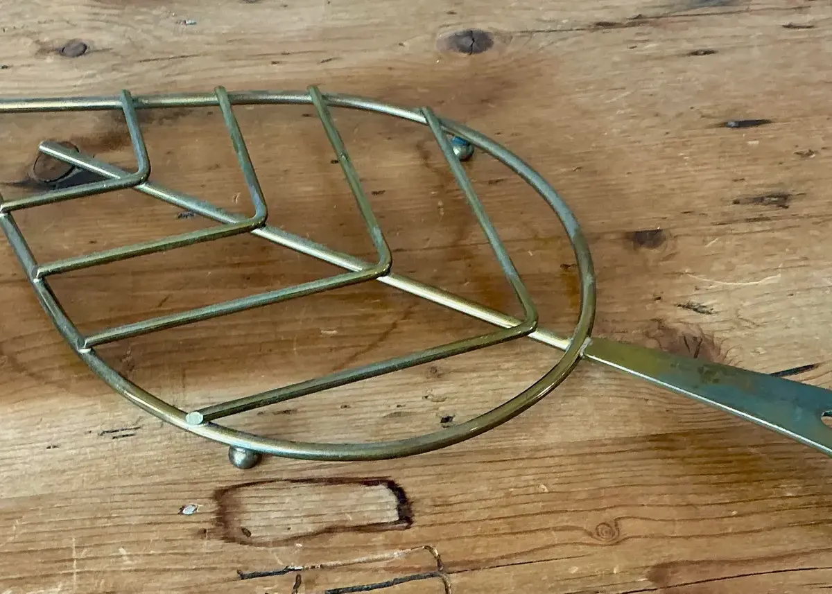 Vintage Italian Brass Leaf Trivet - 195 — additional photo 4