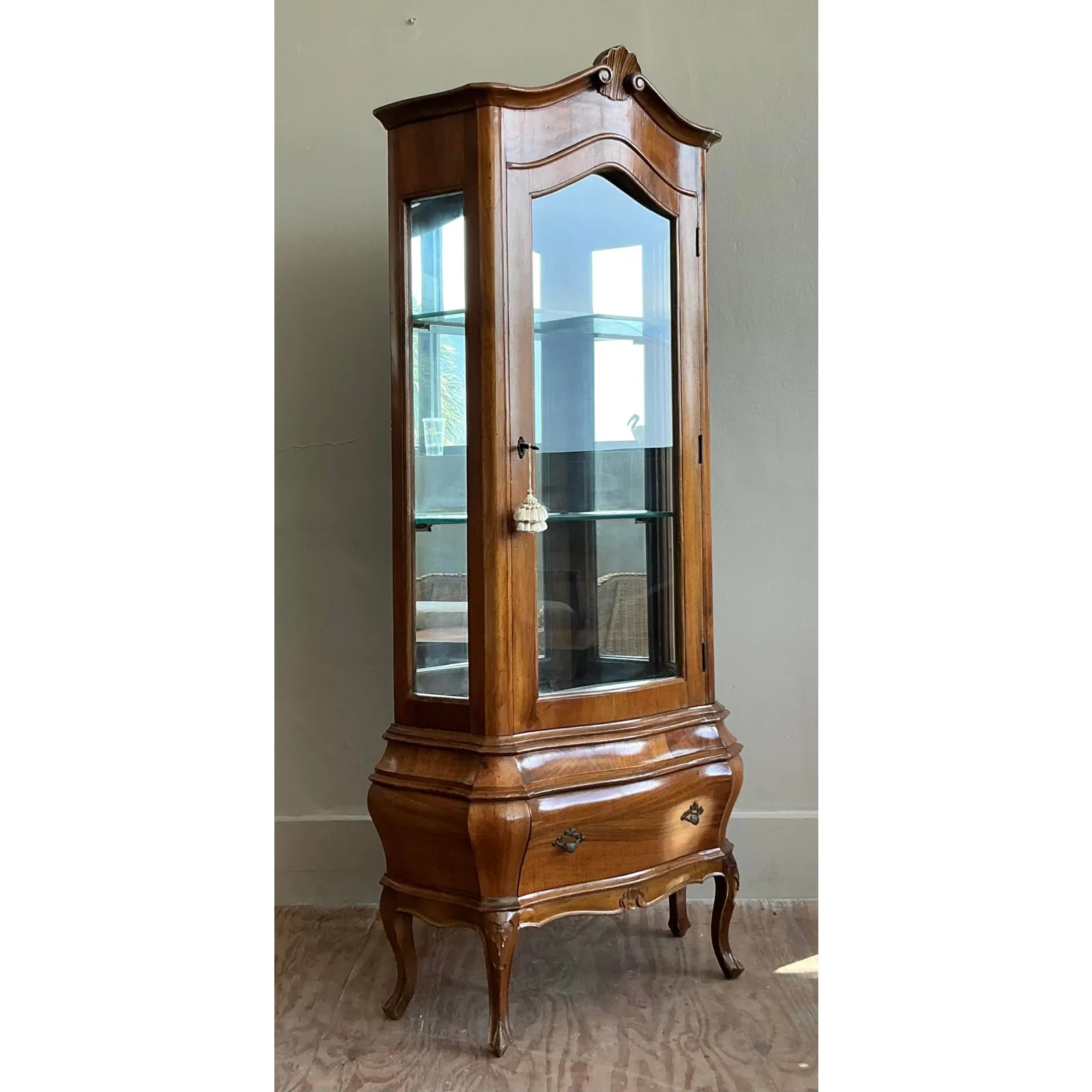Vintage Italian Burl Wood Curio Cabinet — additional photo 5