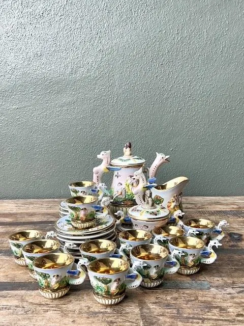 Vintage Italian Capidimonte Demitasse Tea - Set of 27 — additional photo 3