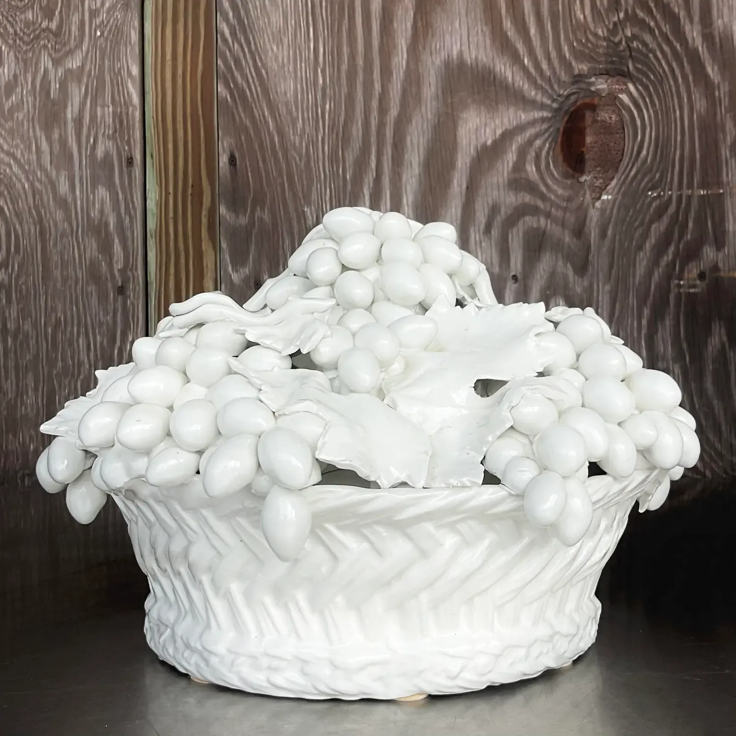 Vintage Italian Este Blanc De Chine Glazed Ceramic Fruit Bowl — additional photo 2