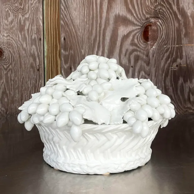 Vintage Italian Este Blanc De Chine Glazed Ceramic Fruit Bowl — additional photo 5