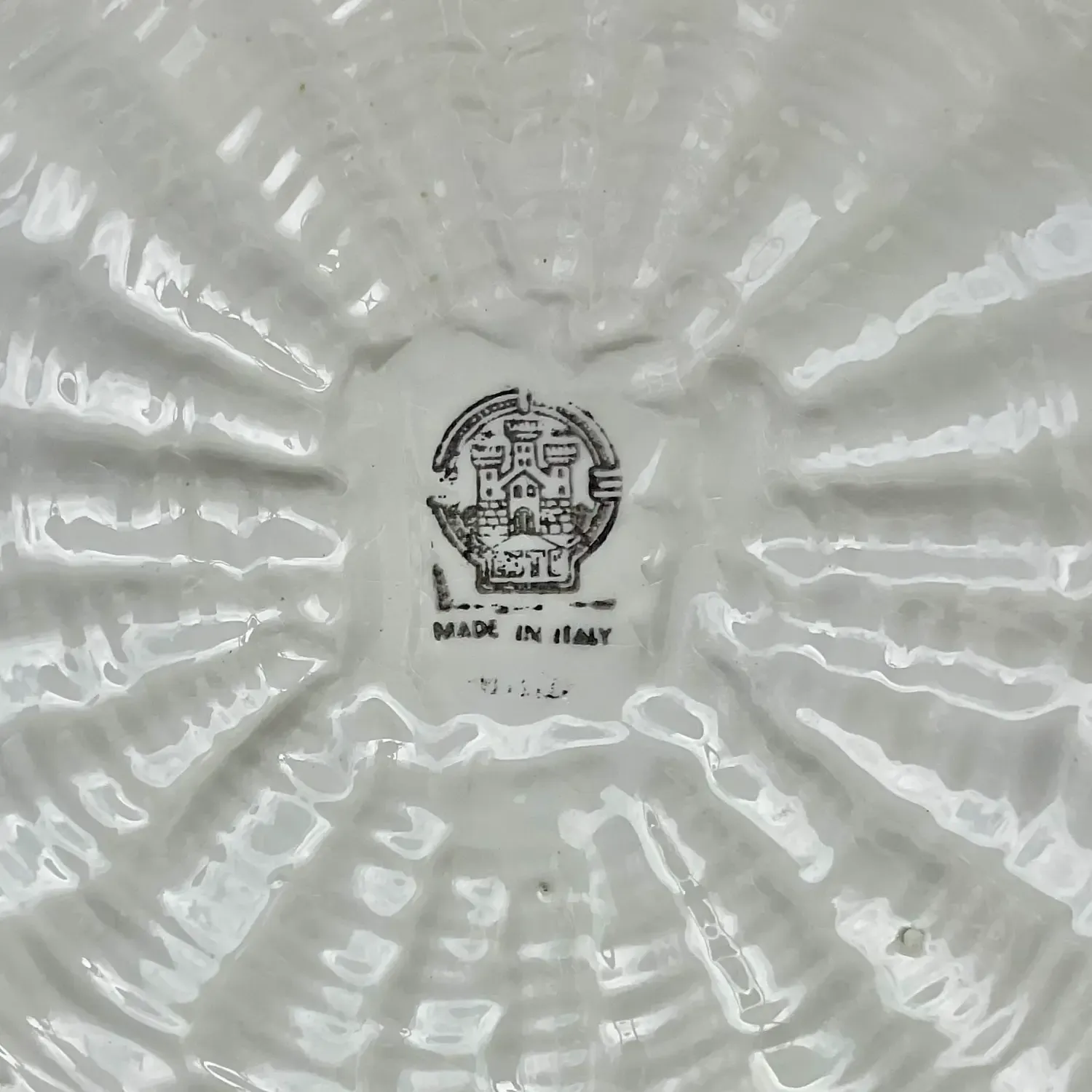 Vintage Italian Este Blanc De Chine Glazed Ceramic Fruit Bowl — additional photo 8