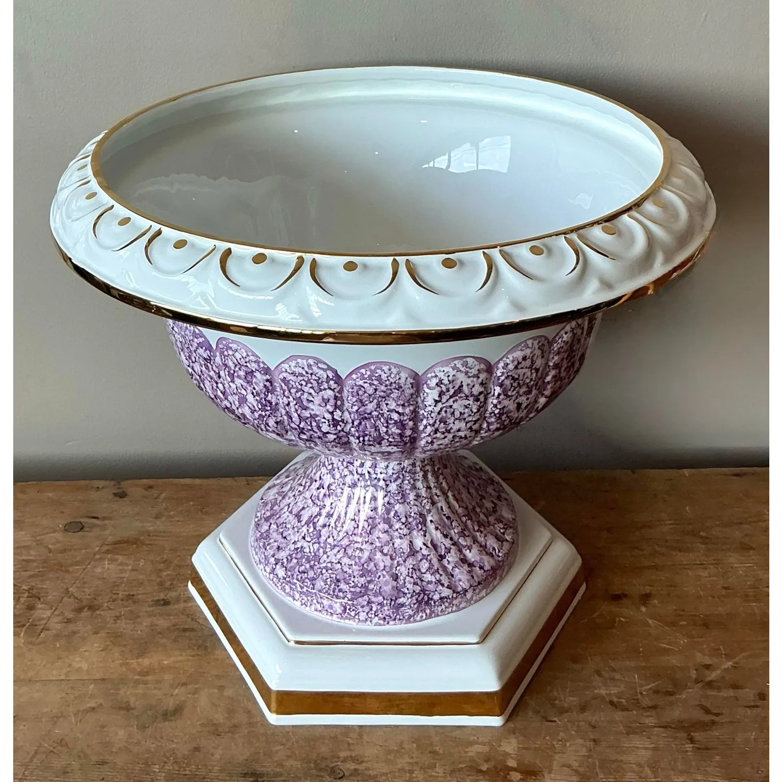 Vintage Italian Gilt Tipped Centerpiece Bowl — additional photo 3