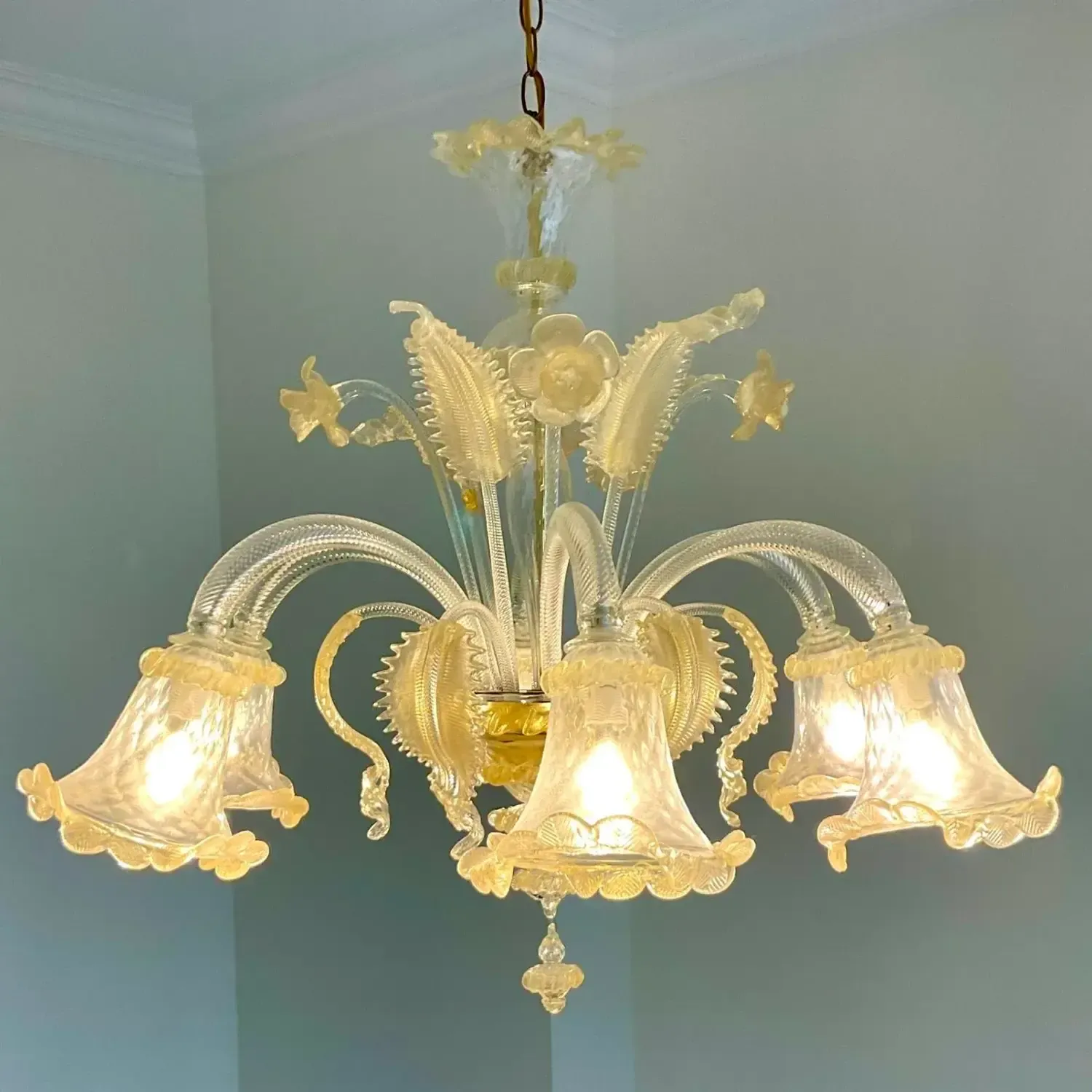Vintage Italian Glass Floral Chandelier After Murano — additional photo 3