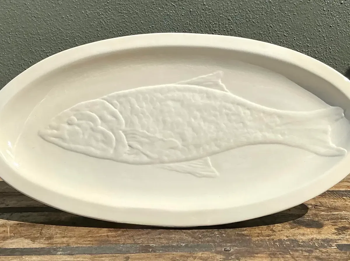 Vintage Italian Glazed Ceramic Fish Tray — additional photo 1