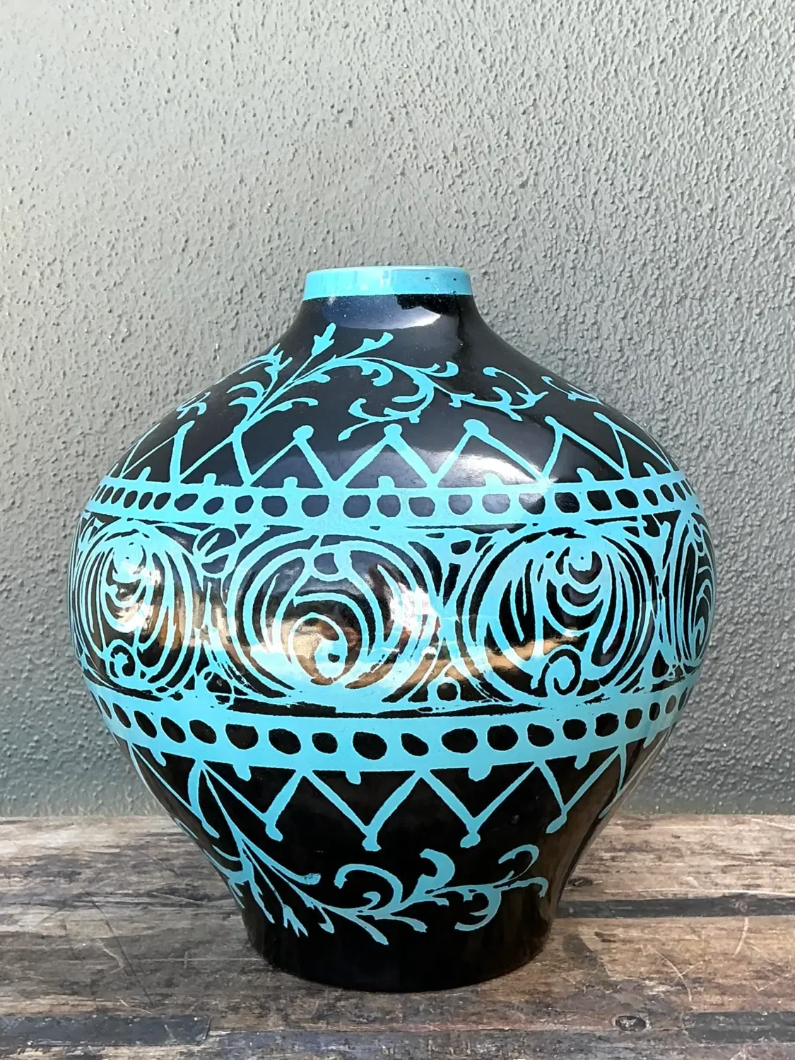 Vintage Italian Glazed Ceramic Urn — additional photo 3