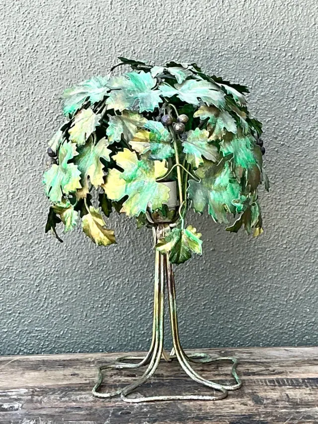 Vintage Italian Grape Leaf Table Lamp — additional photo 2