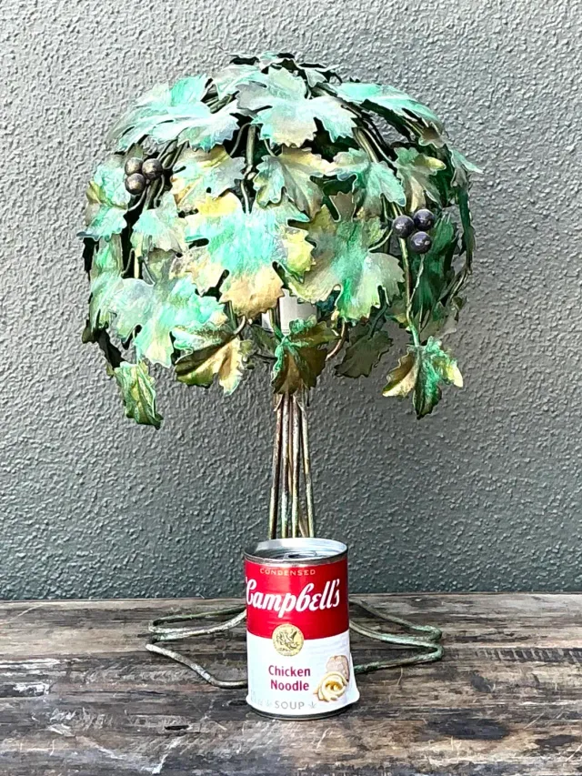Vintage Italian Grape Leaf Table Lamp — additional photo 3