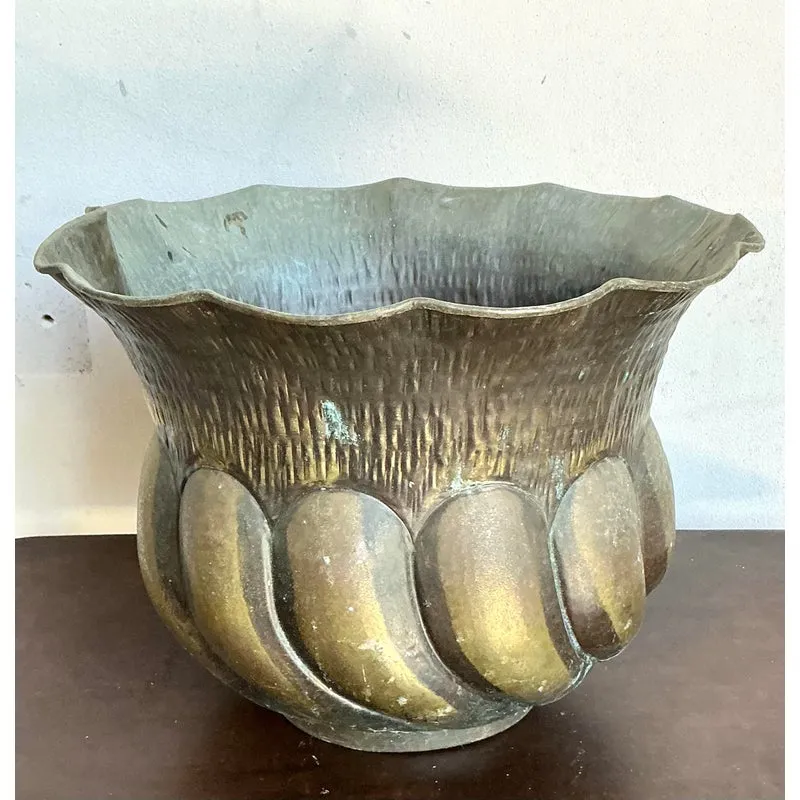 Vintage Italian Hammered Brass Planter — additional photo 2