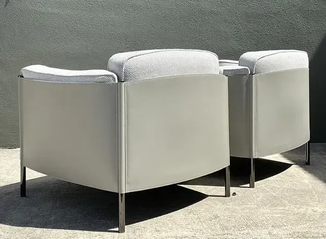 Vintage Italian Minotti Leather Frame “Shelley” Lounge Chairs - A Pair — additional photo 3