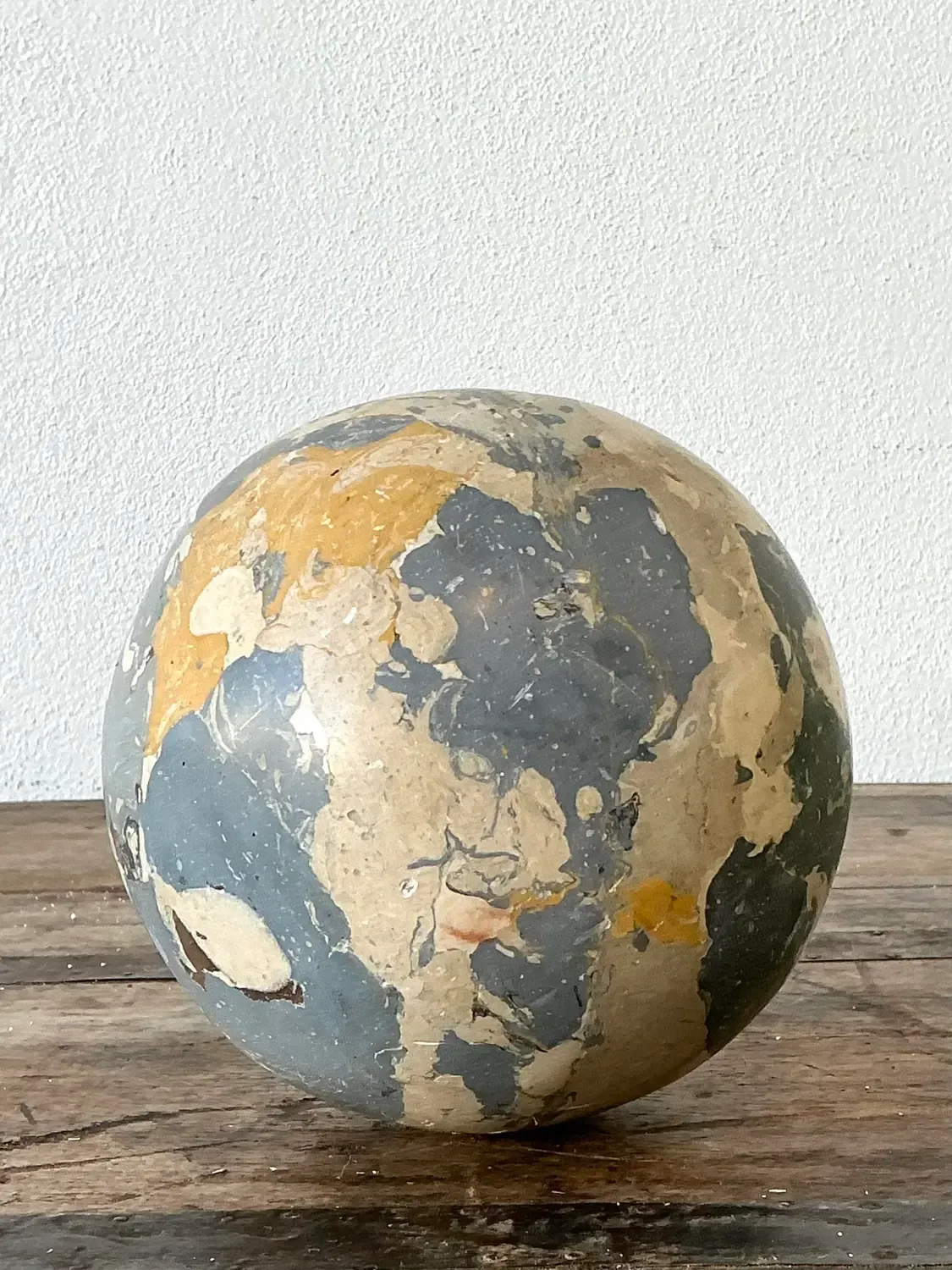 Vintage Italian Scagliola Artisanal Pigmented Plaster Sphere — additional photo 2
