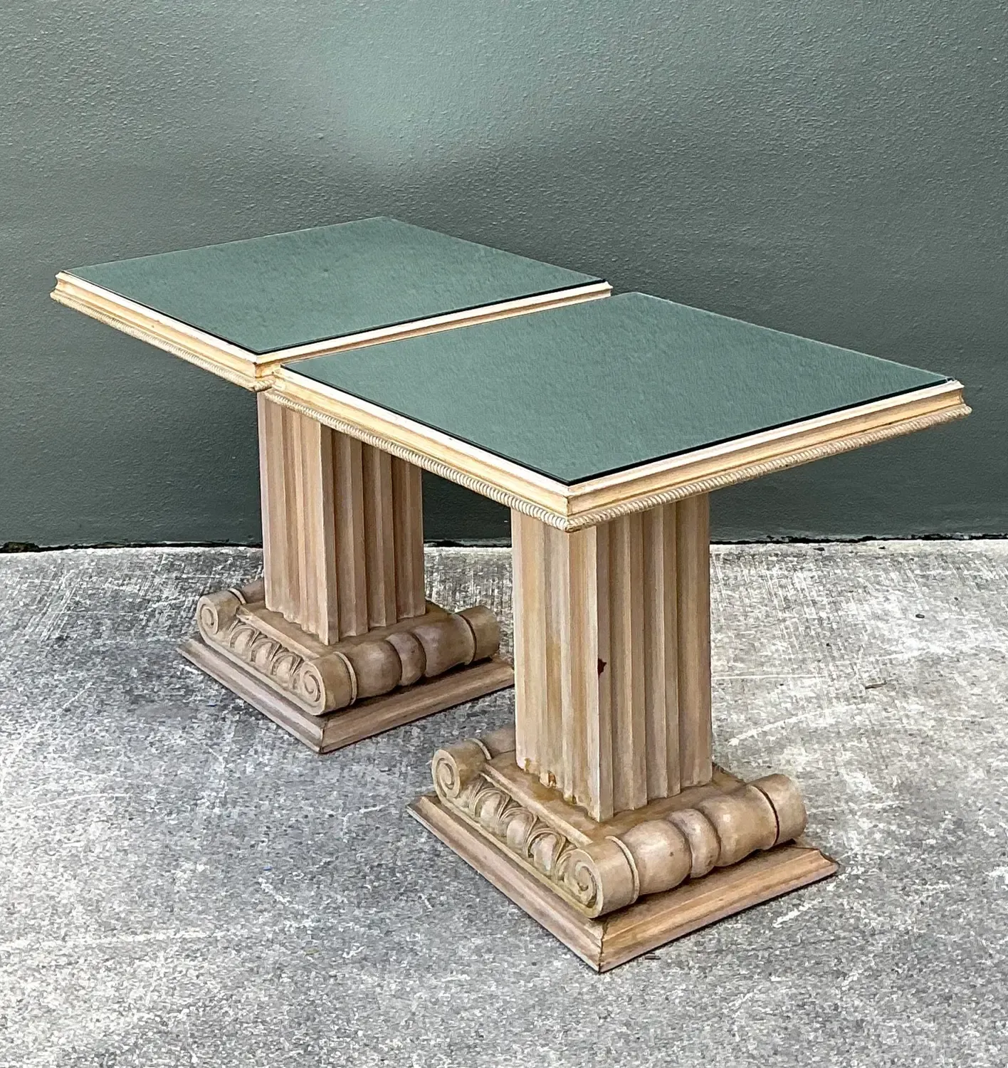 Vintage John Stuart Carved Column Side Tables After T. H. Robsjohn Gibbings - A Pair — additional photo 4
