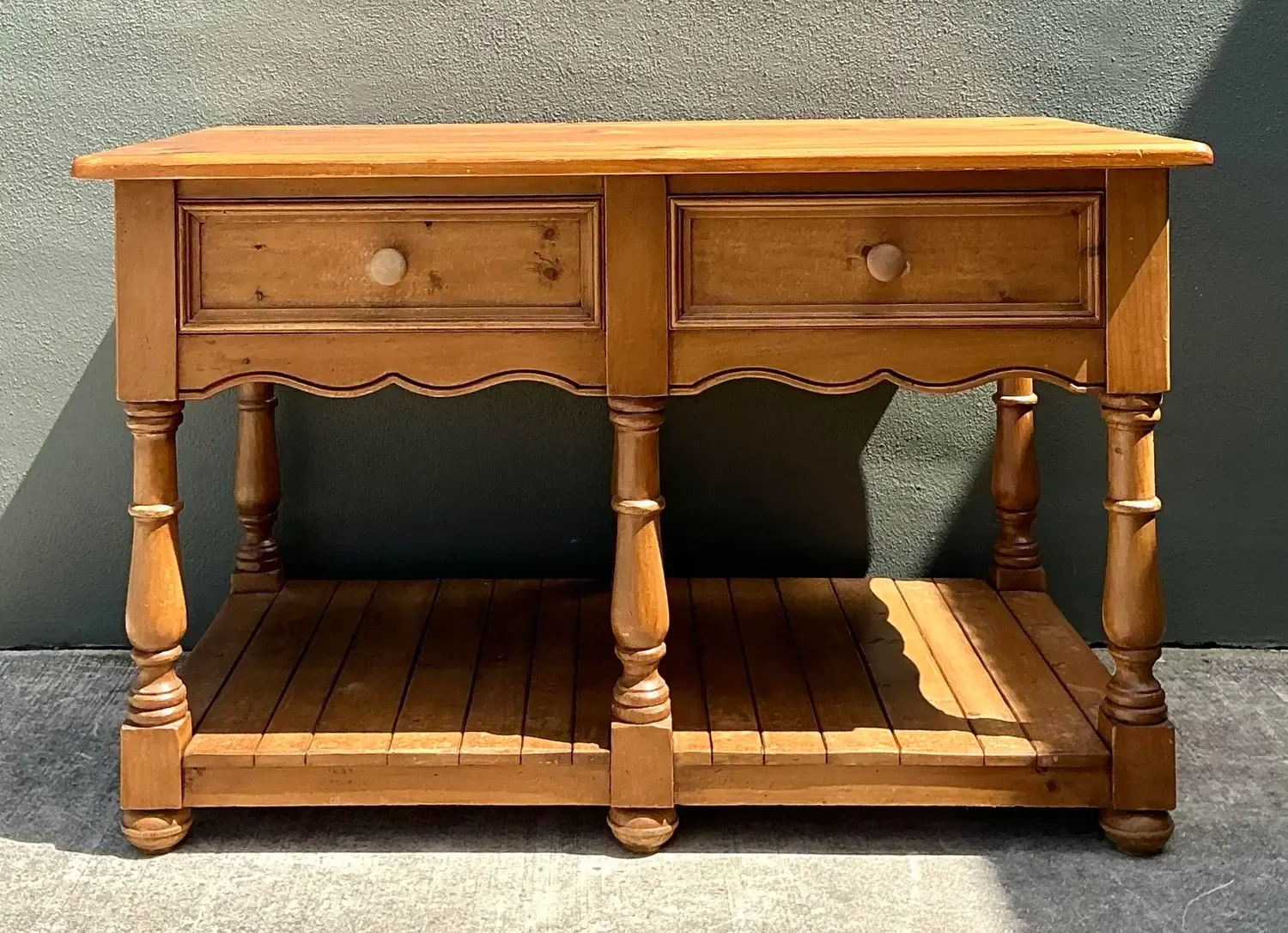 Vintage Knotty Pine Plank Center Island — additional photo 4