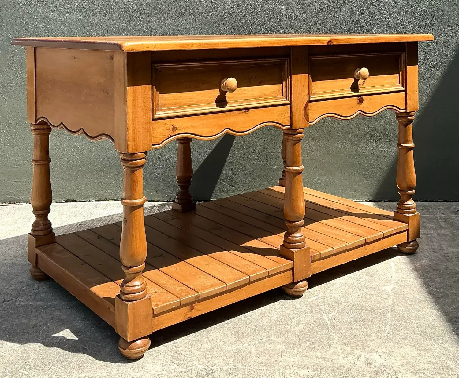 Vintage Knotty Pine Plank Center Island — additional photo 5