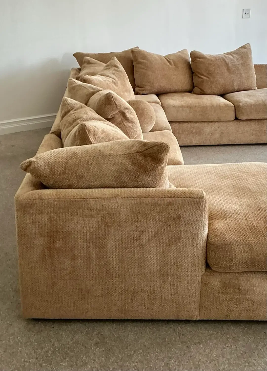 Vintage Kreiss Boucle Chenille Sectional Sofa — additional photo 8