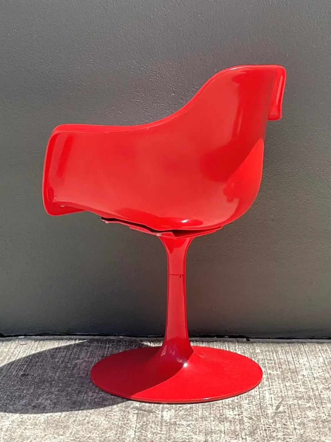 Vintage Krueger Tulip Chair — additional photo 2