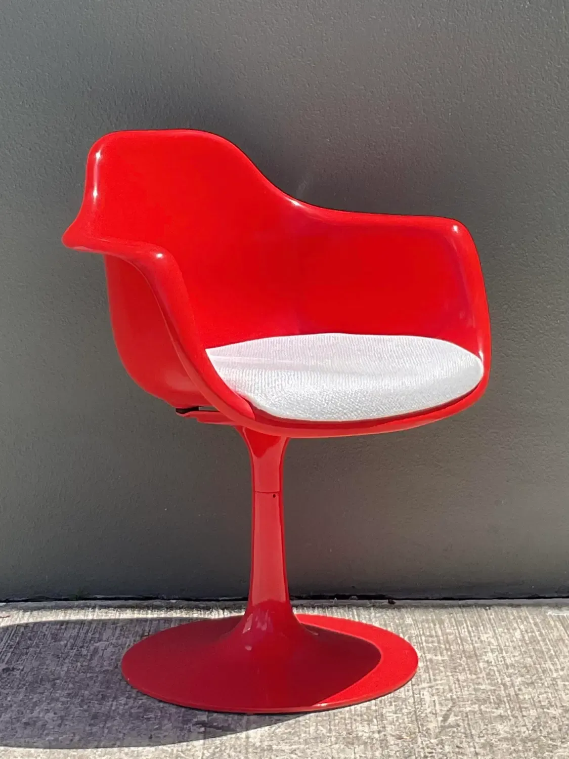 Vintage Krueger Tulip Chair — additional photo 5