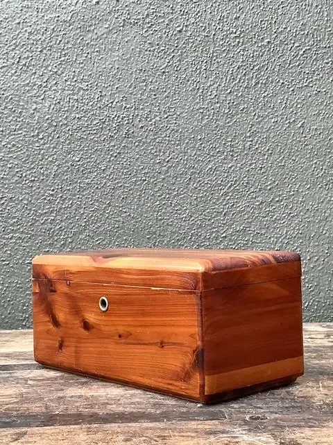 Vintage Lane Cedar Box — additional photo 3