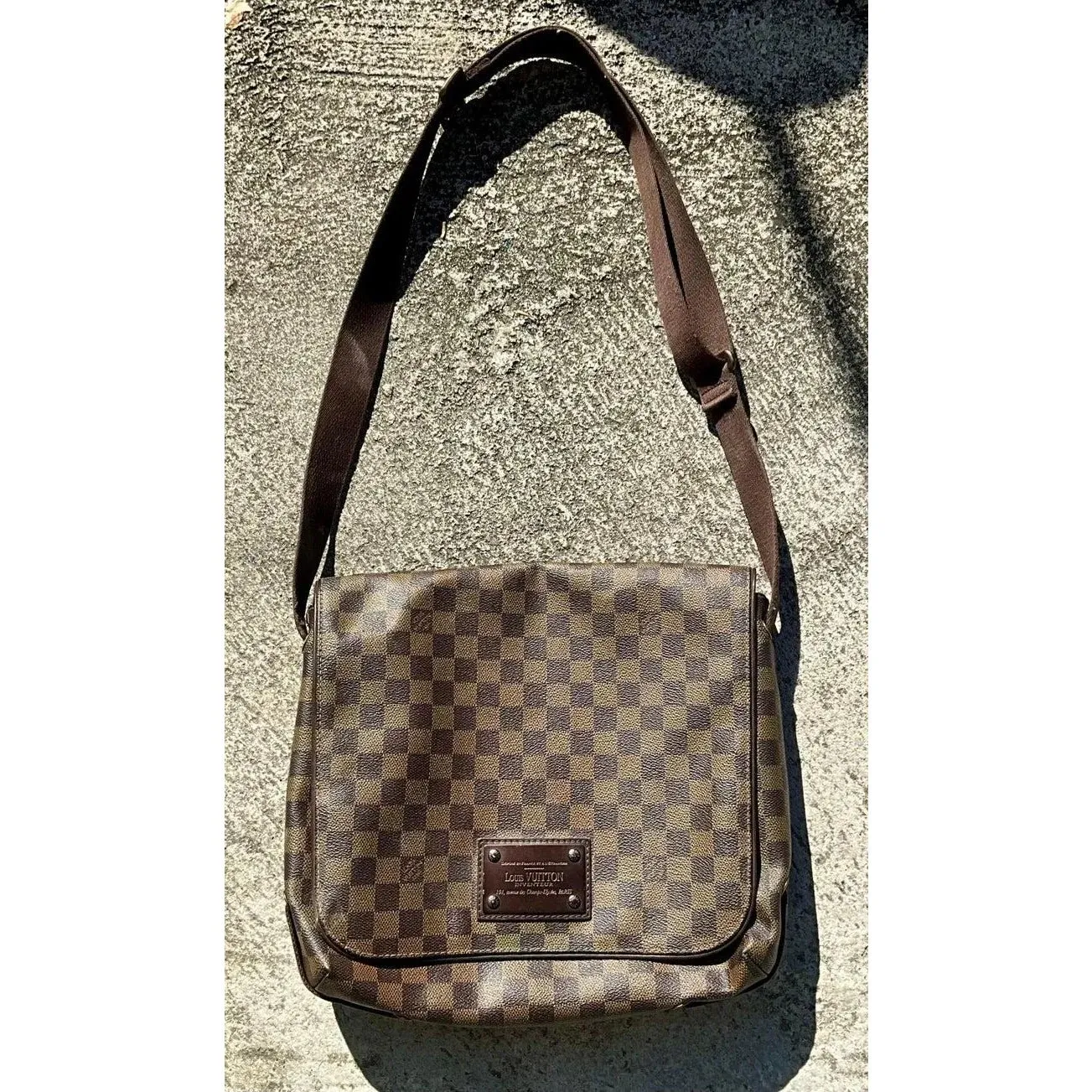 Vintage Louis Vuitton Damier Ebene Messenger Bag — additional photo 2