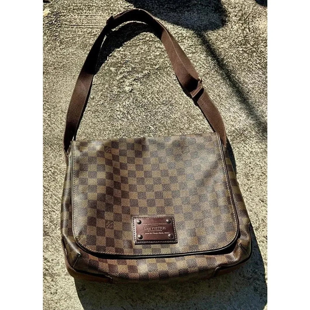 Vintage Louis Vuitton Damier Ebene Messenger Bag — additional photo 3