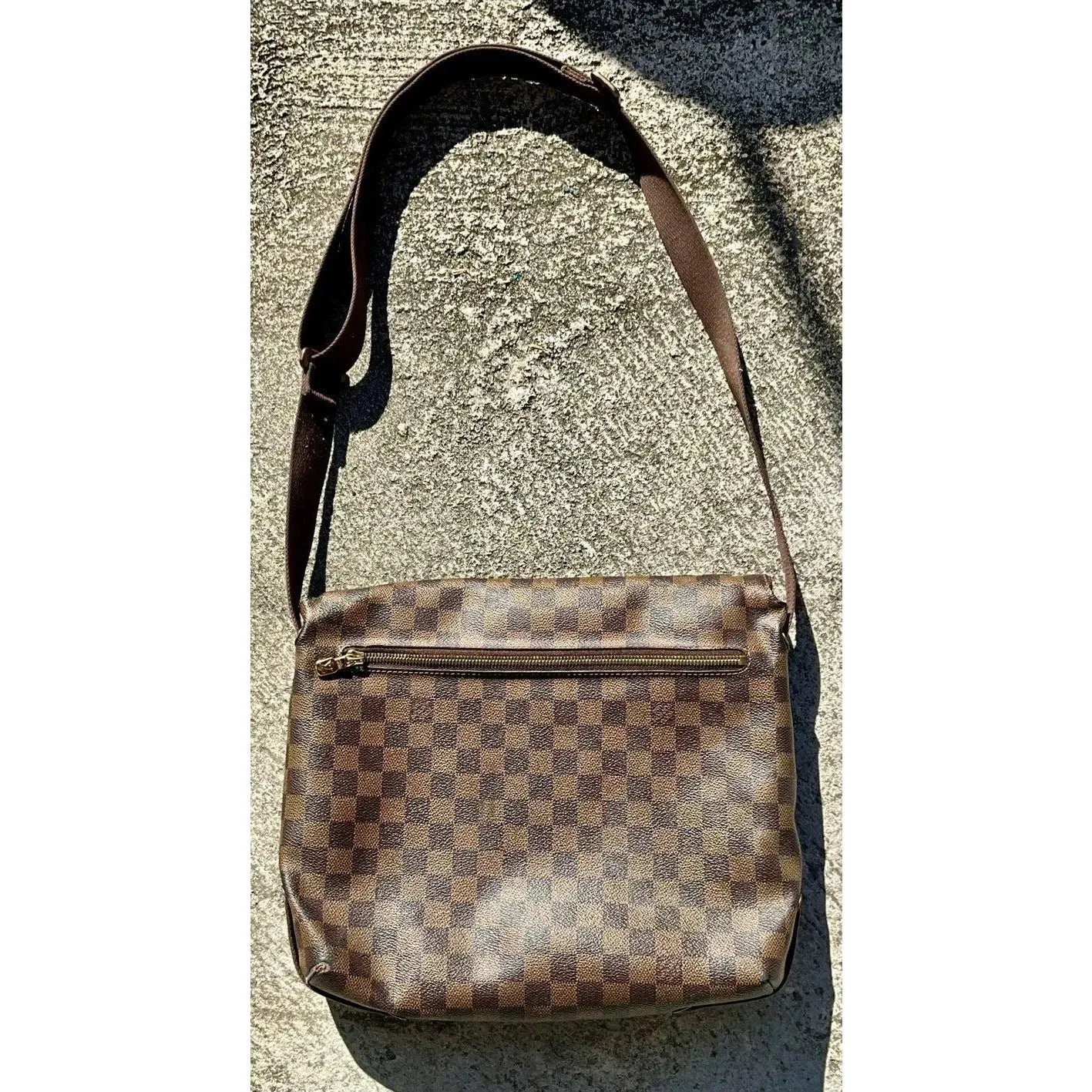Vintage Louis Vuitton Damier Ebene Messenger Bag — additional photo 7
