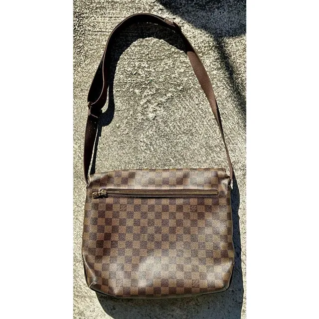 Vintage Louis Vuitton Damier Ebene Messenger Bag — additional photo 7