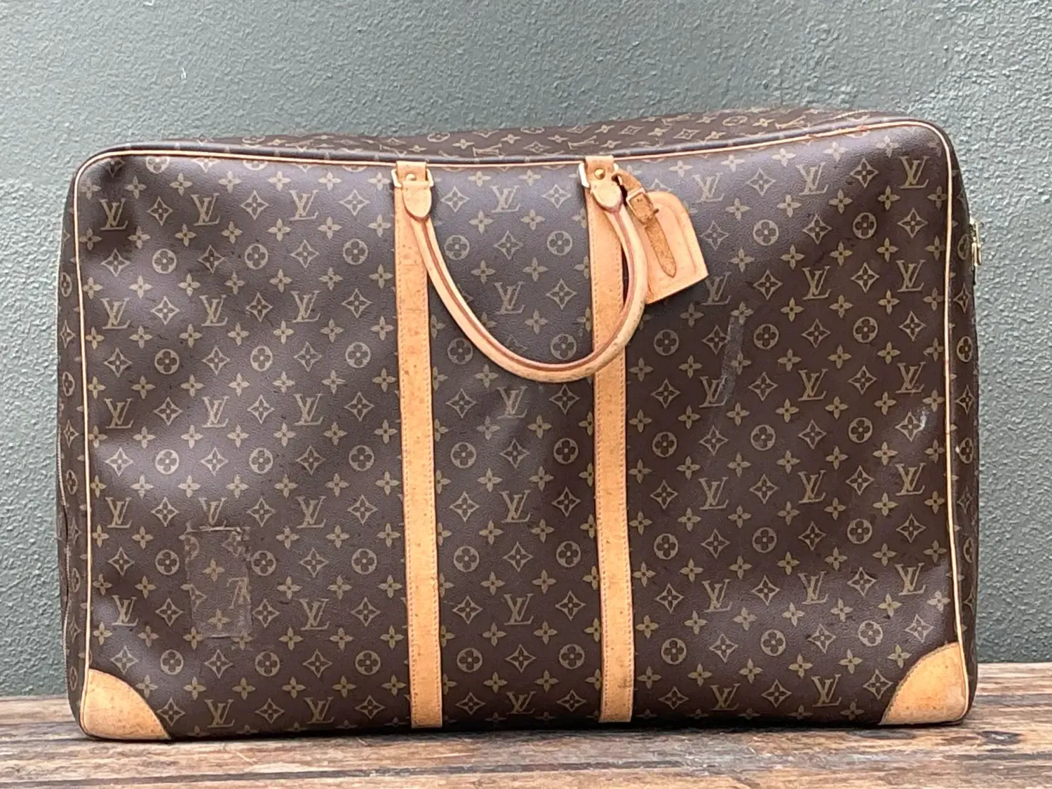 Vintage Louis Vuitton Sirius 70 Soft Sided Suitcase — additional photo 4