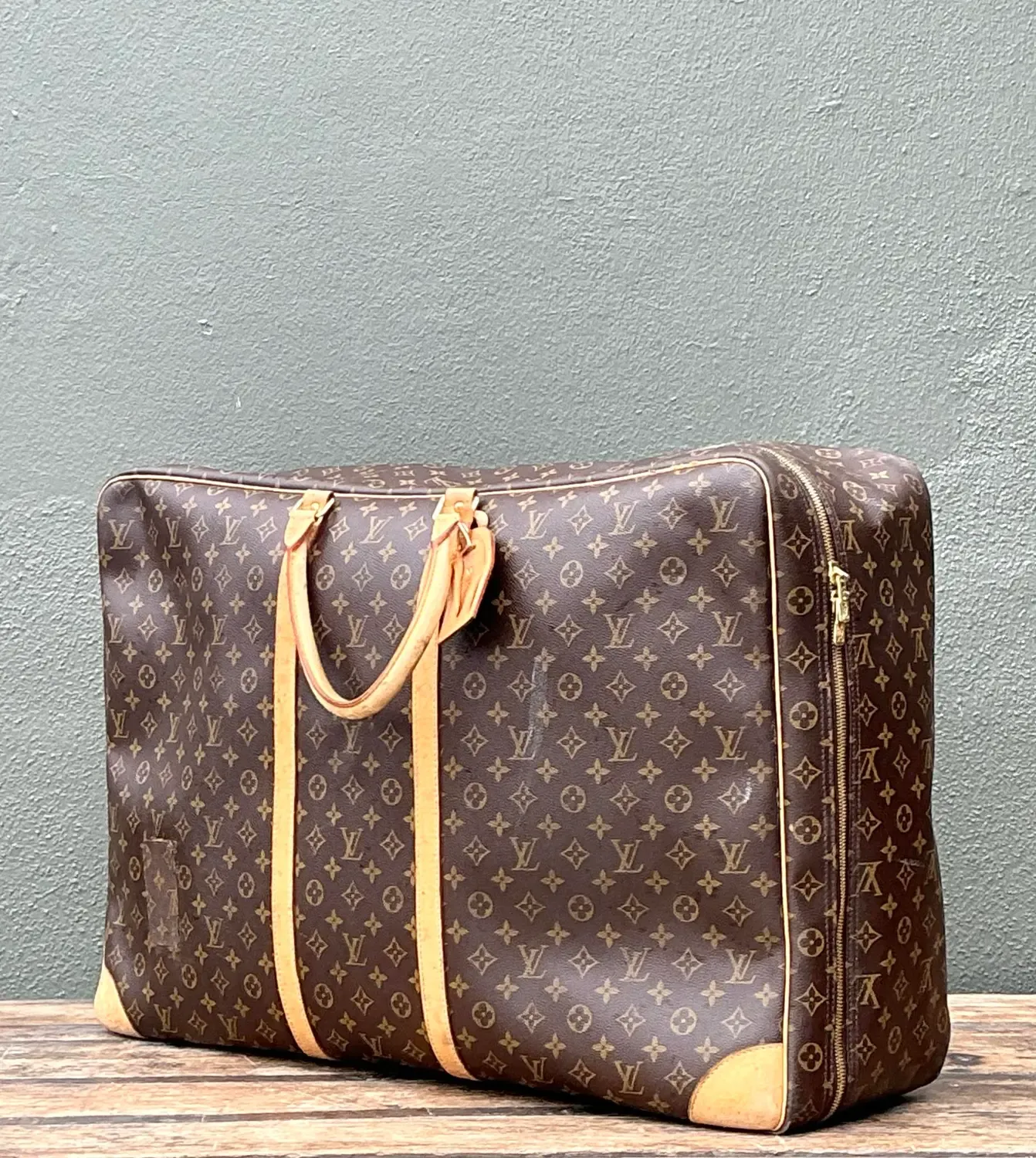 Vintage Louis Vuitton Sirius 70 Soft Sided Suitcase — additional photo 8