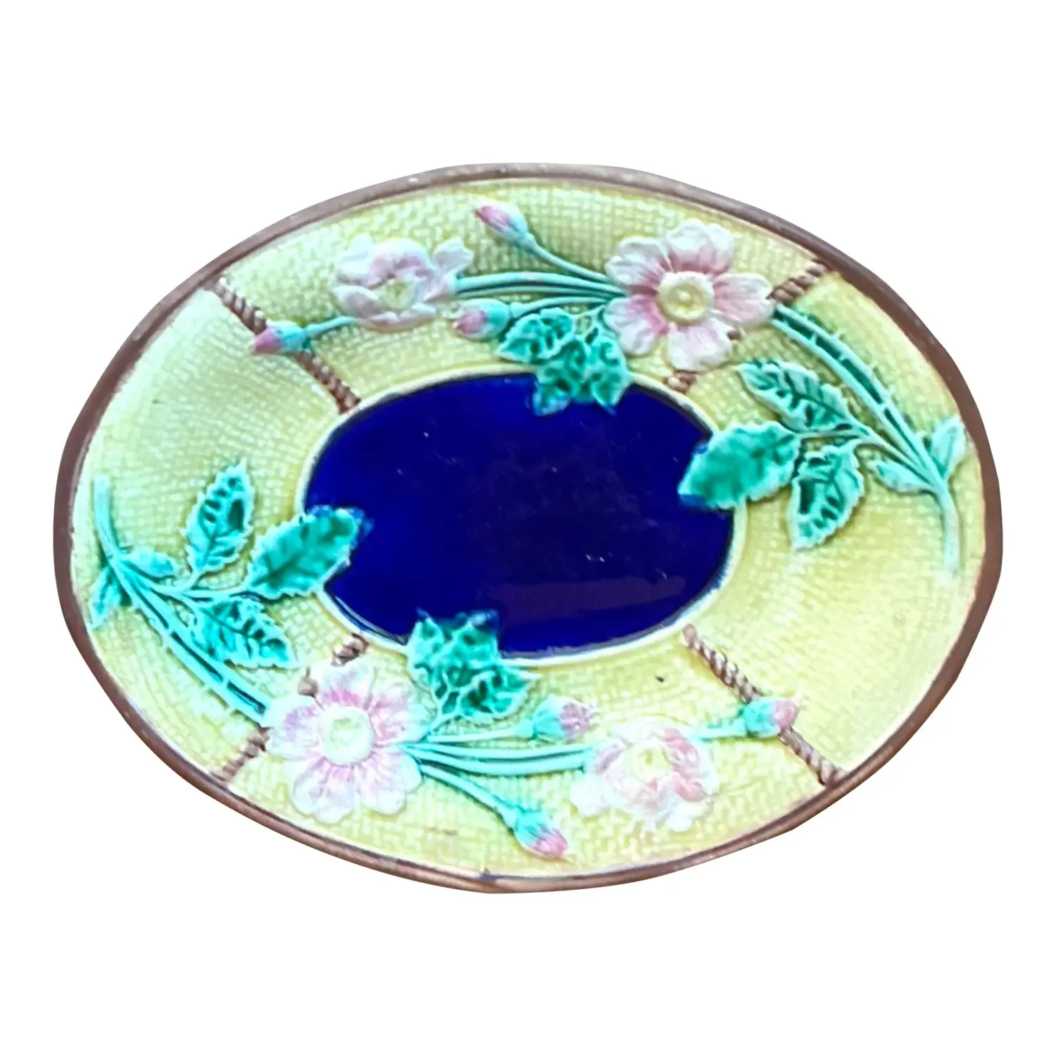 Vintage Majolica Floral Plate — additional photo 1