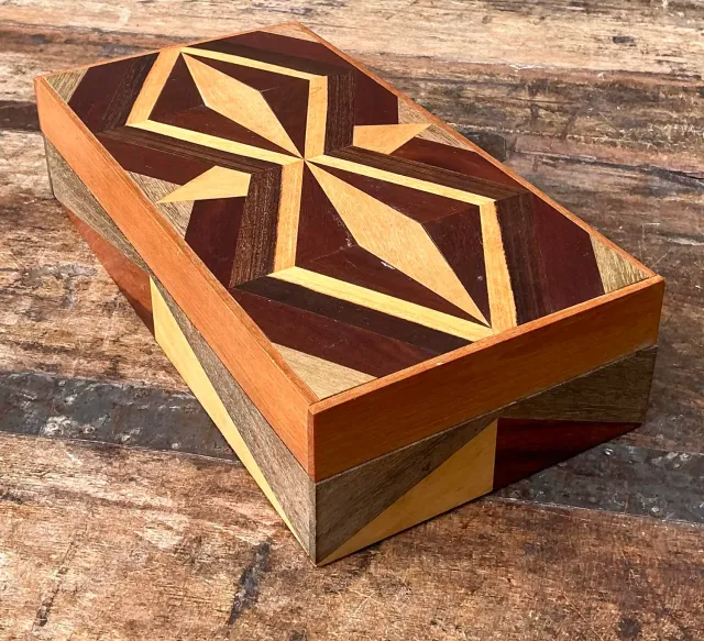 Vintage Marquetry Wood Diamond Box — additional photo 3