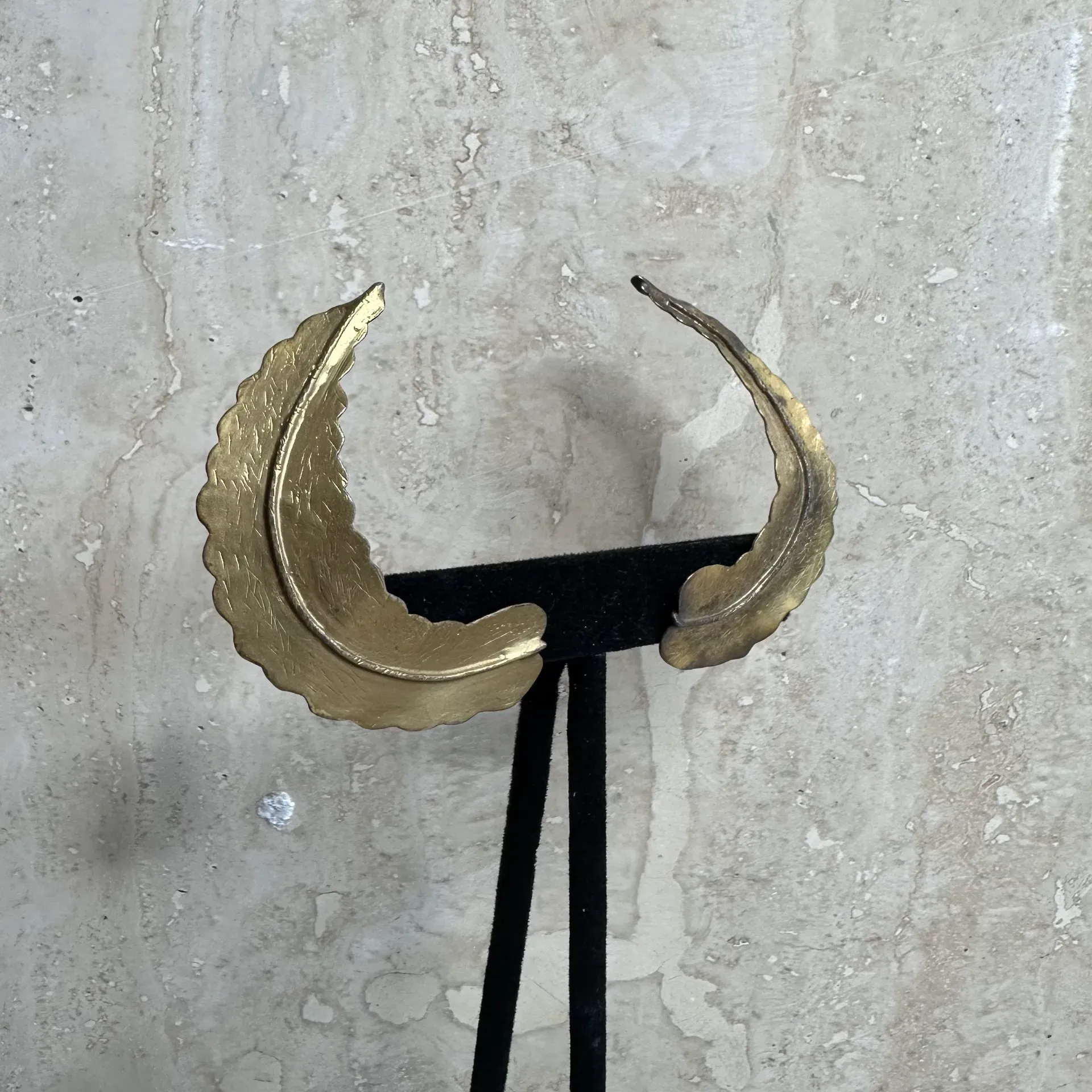 Vintage Mary McFadden Monumental Leaf Earrings — additional photo 3