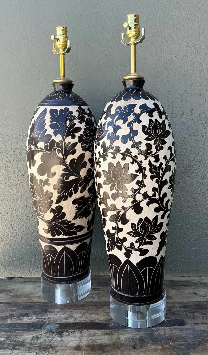 Vintage Matte Glazed Ceramic Floral Lamps - A Pair — additional photo 2