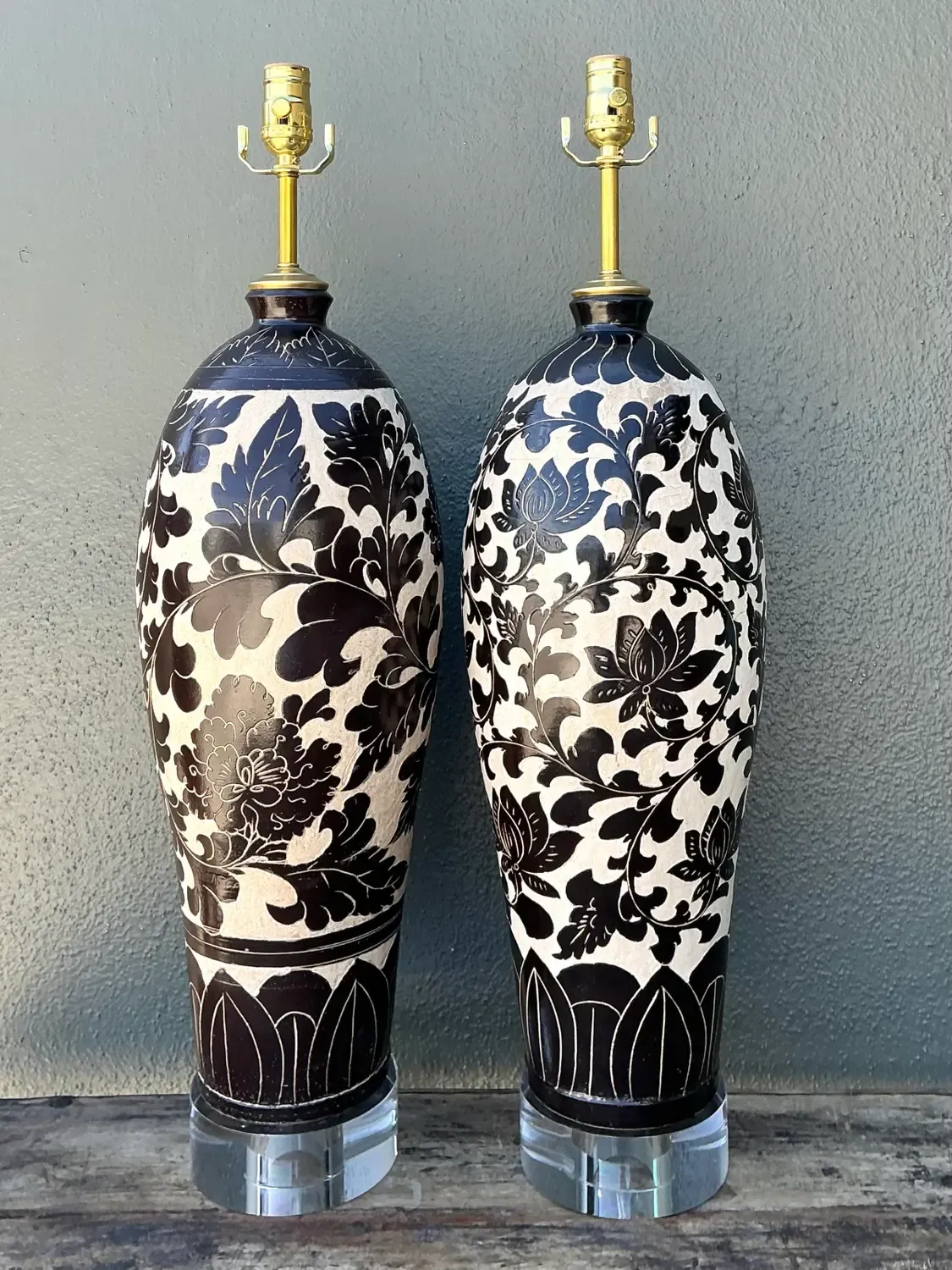 Vintage Matte Glazed Ceramic Floral Lamps - A Pair — additional photo 3