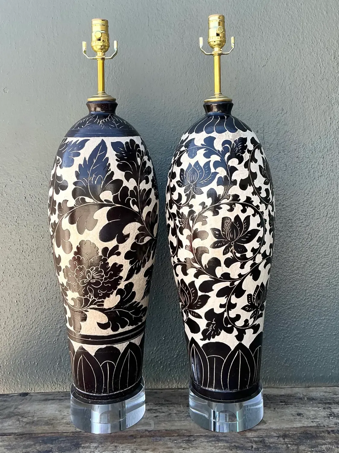 Vintage Matte Glazed Ceramic Floral Lamps - A Pair — additional photo 5