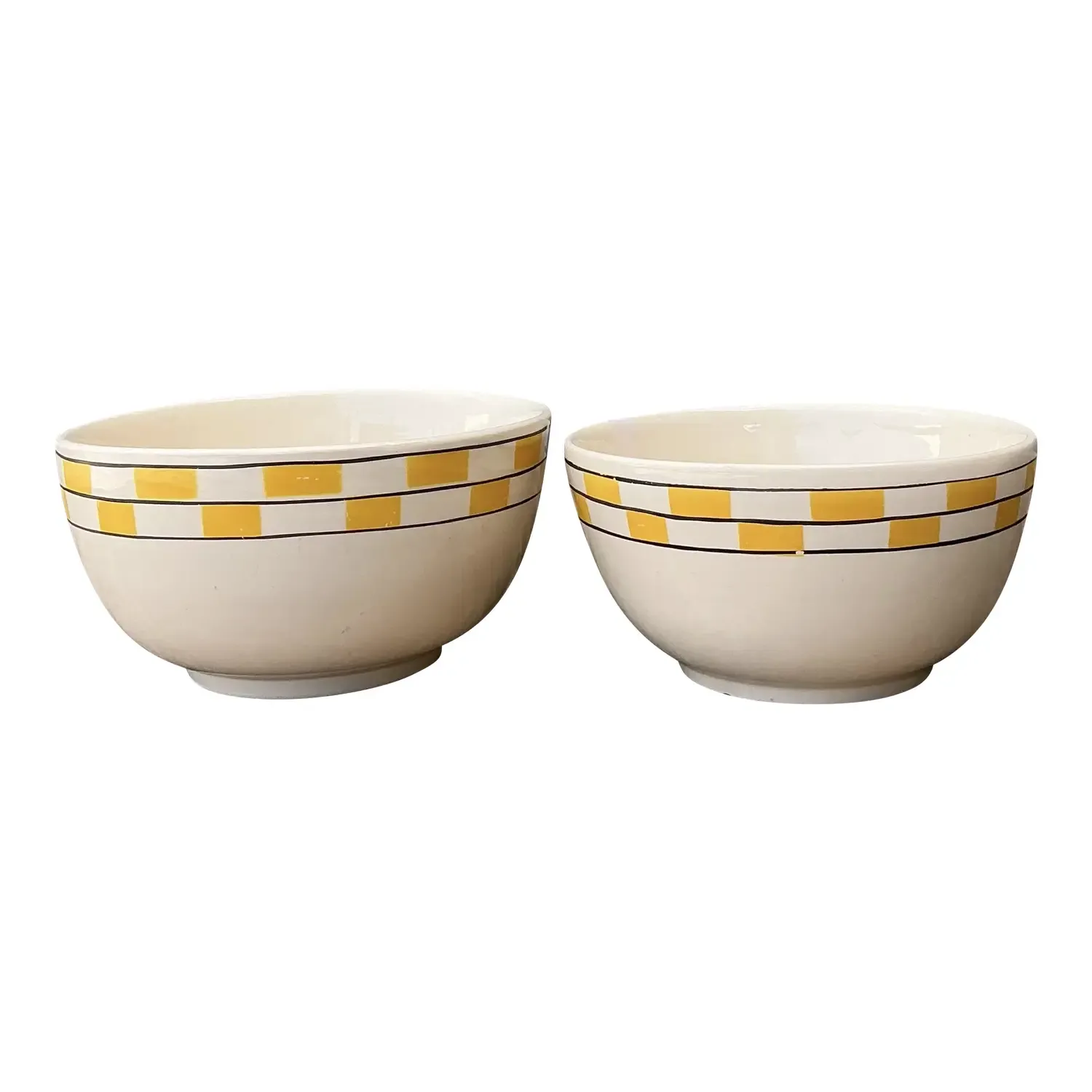 Vintage MCM Bakelite Ceramic Bowls - Set of 2 — additional photo 1
