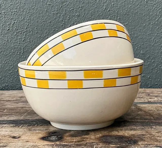 Vintage MCM Bakelite Ceramic Bowls - Set of 2 — additional photo 4