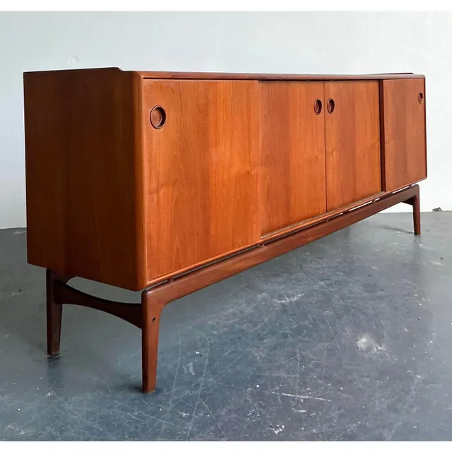 Vintage MCM Danish Arne Hovmand-Olsen Teak Credenza — additional photo 3
