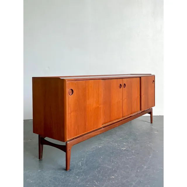 Vintage MCM Danish Arne Hovmand-Olsen Teak Credenza — additional photo 4