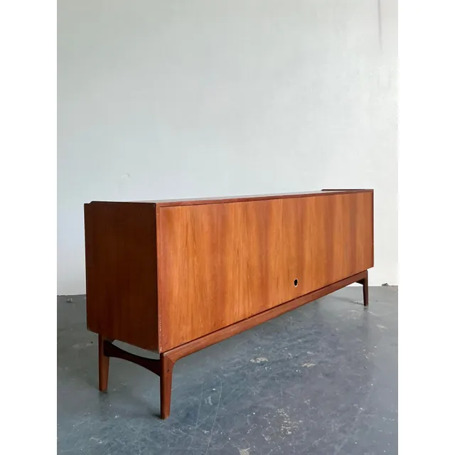Vintage MCM Danish Arne Hovmand-Olsen Teak Credenza — additional photo 5