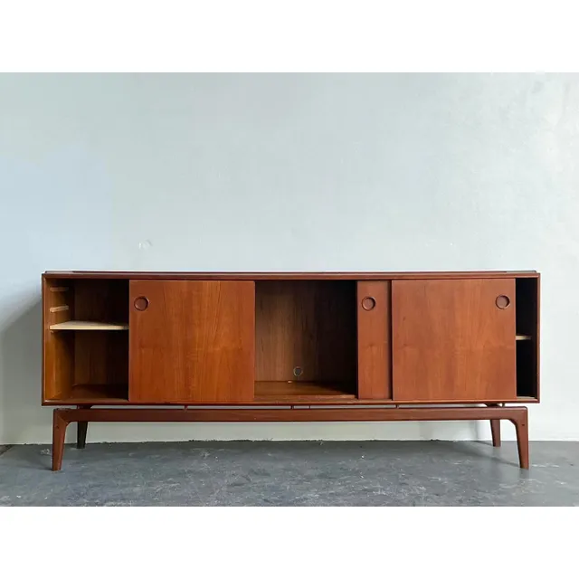 Vintage MCM Danish Arne Hovmand-Olsen Teak Credenza — additional photo 6