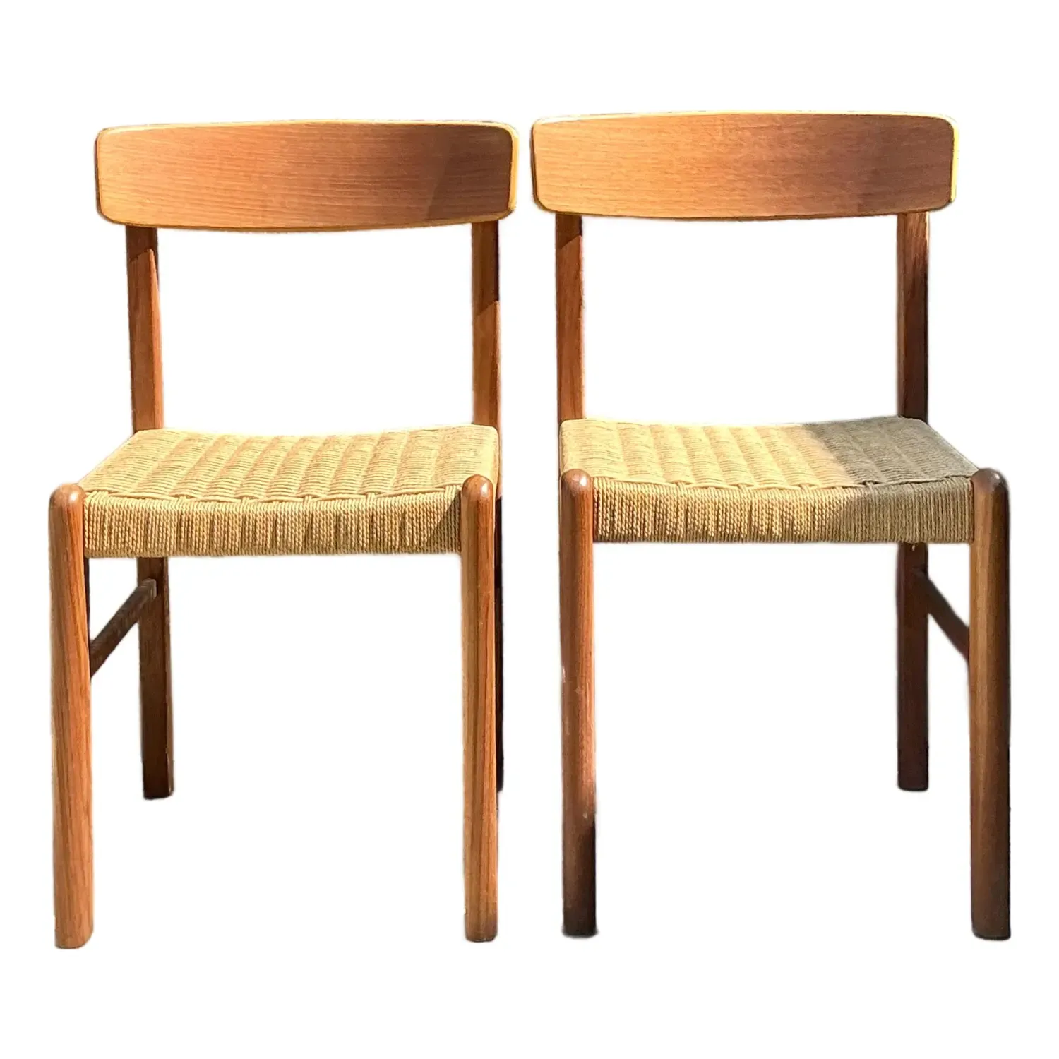 Vintage MCM Danish Woven Jute Seat Chairs - A Pair — additional photo 1
