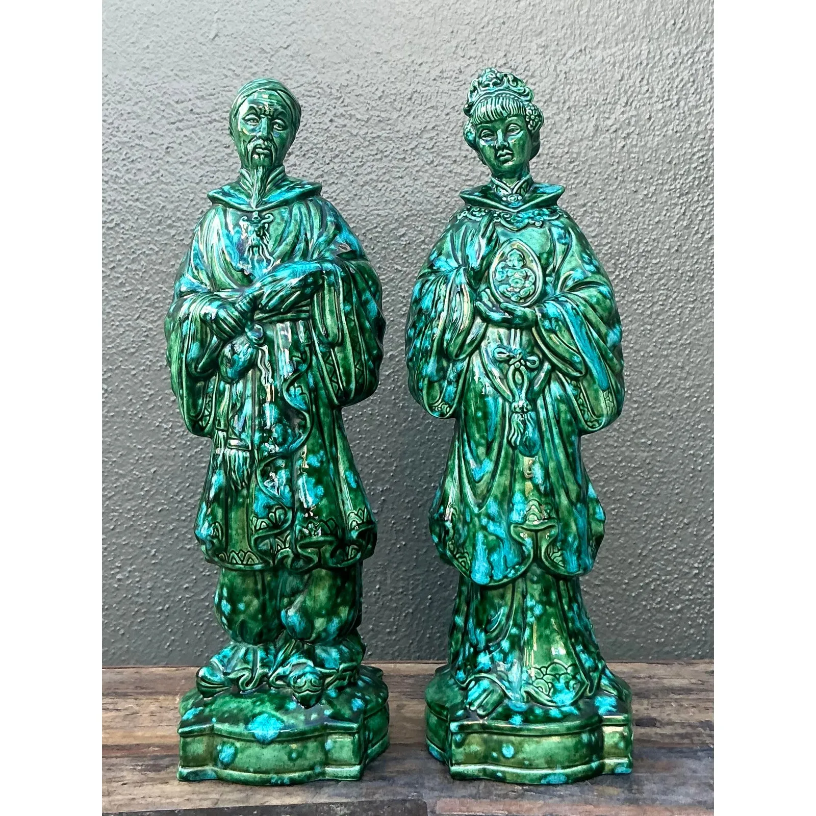 Vintage MCM Glazed Ceramic Chinoiserie Figures - Set of 2 — additional photo 2