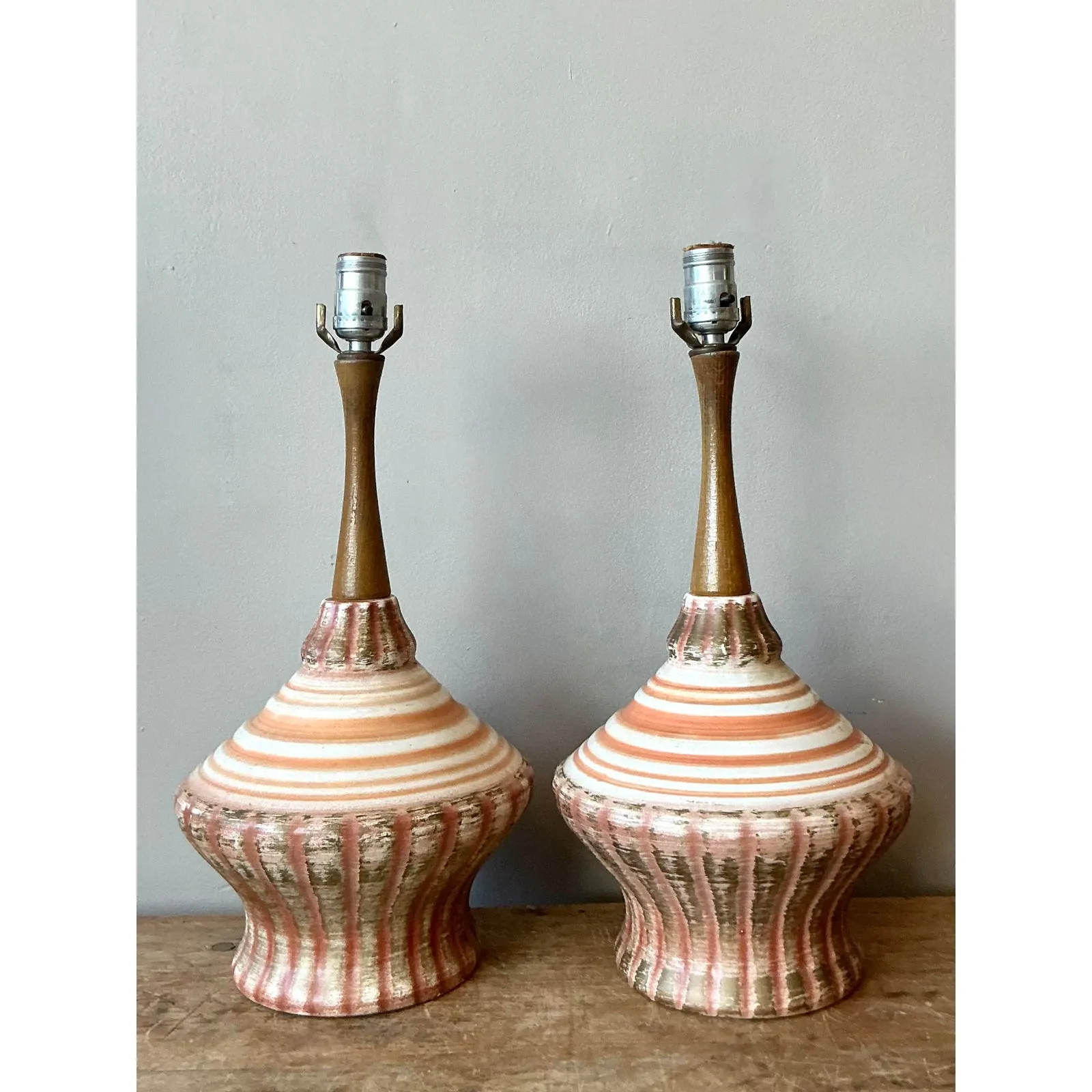 Vintage MCM Glazed Ceramic Lamps - A Pair — additional photo 2