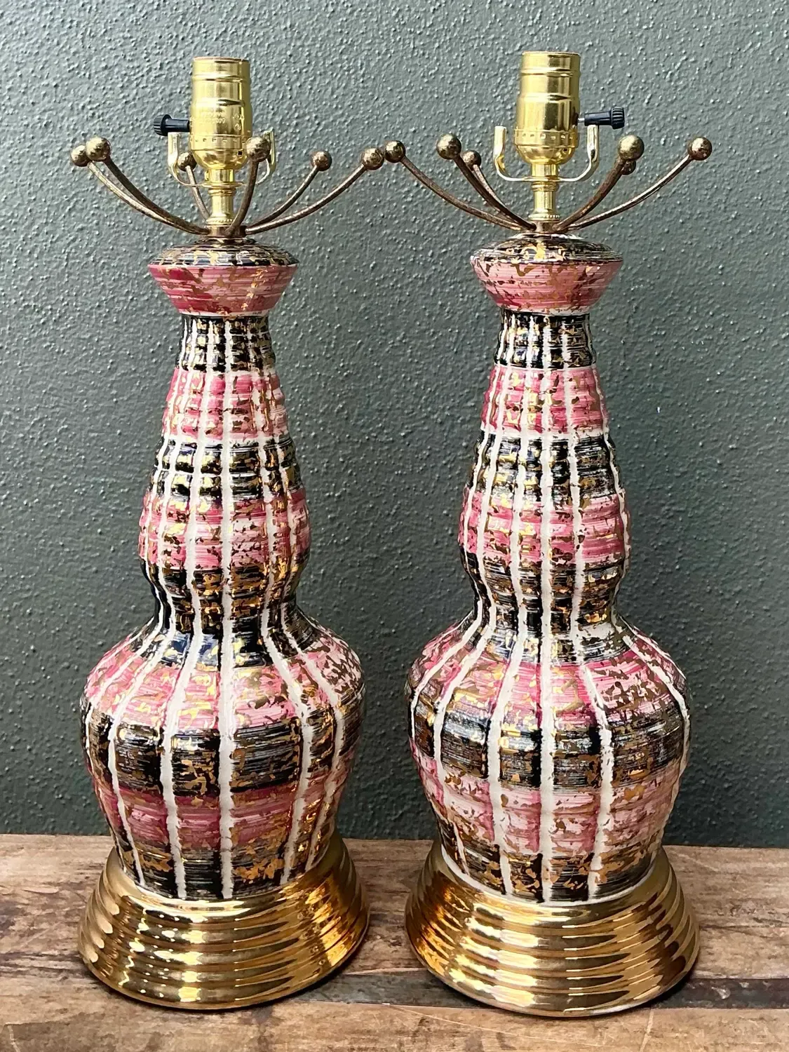Vintage MCM Glazed Ceramic Lamps - A Pair - Brass, 7W x 19H — additional photo 4