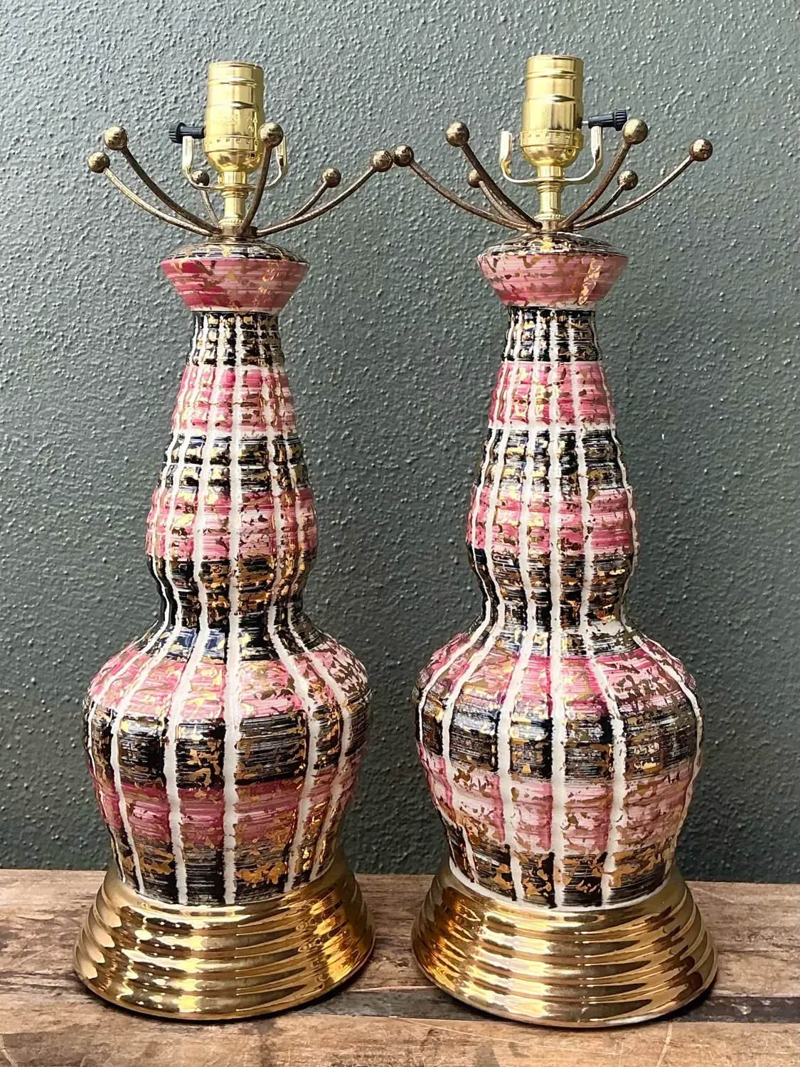 Vintage MCM Glazed Ceramic Lamps - A Pair - Brass, 7W x 19H — additional photo 5
