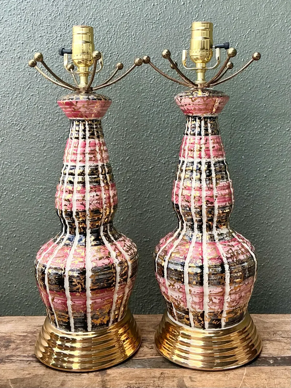 Vintage MCM Glazed Ceramic Lamps - A Pair - Brass, 7W x 19H — additional photo 6